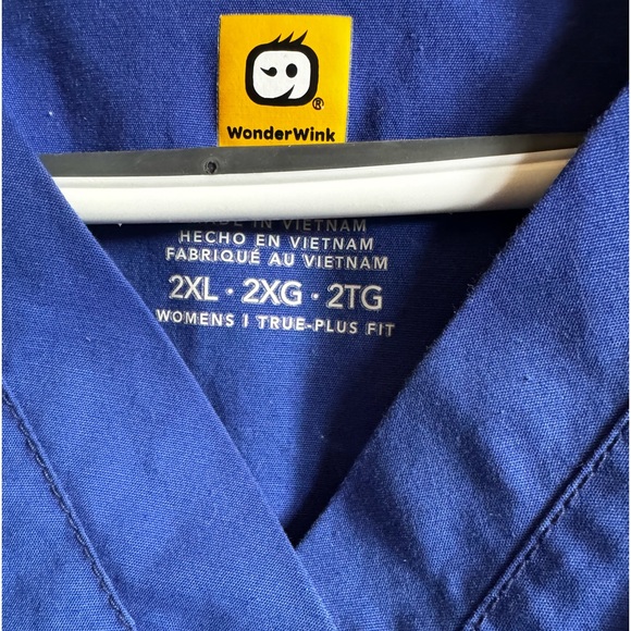 Wonderwink royal blue Scrub Top Size 2xl - Picture 2 of 5